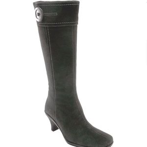 La Canadienne Dorina tall black suede boots sz 8
